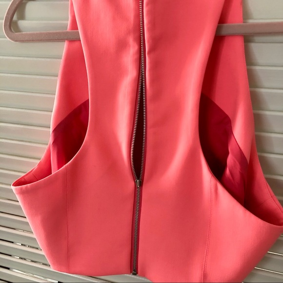 ELIZABETH AND JAMES Upton Sleeveless Crop Pink Top - Picture 7 of 11